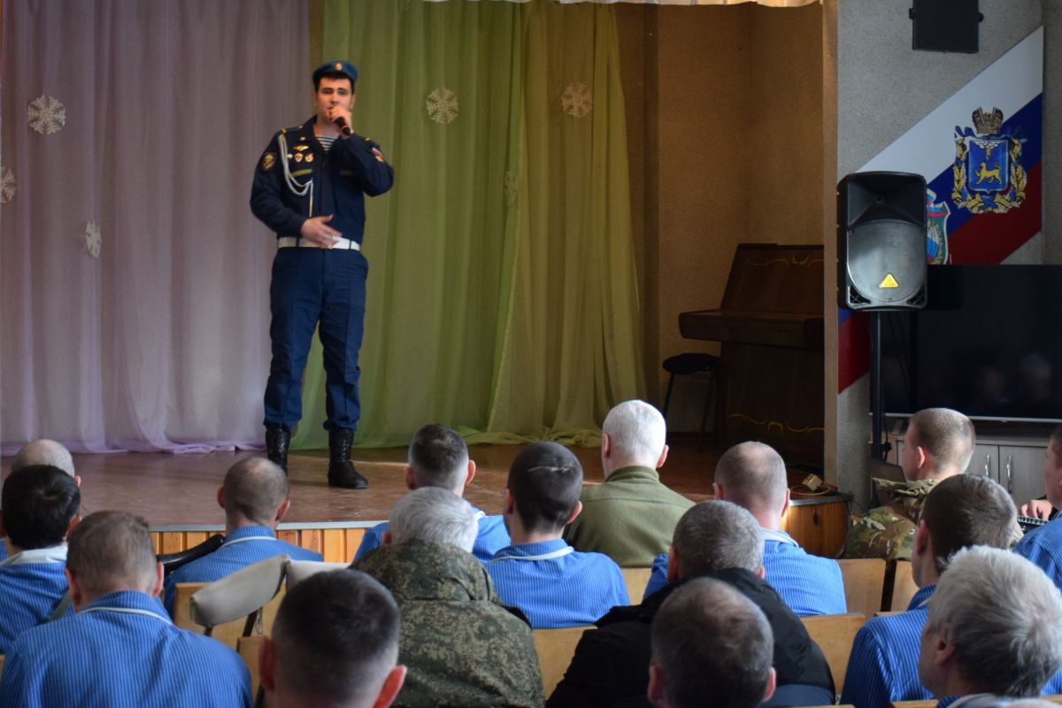 В Пскове «Женское движение Единой России» организовало праздник для пациентов военного госпиталя