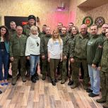 Сенатор Дарья Лантратова передала гумпомощь военнослужащим ко Дню защитника Отечества