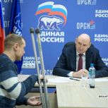 О поддержке участников и решение запросов граждан: Евгений Солнцев в Орске провел прием граждан
