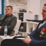 «Единая Россия» организовала встречи с участниками СВО для школьников и студентов ЯНАО, Татарстана и Мурманской области