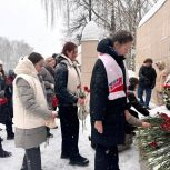 «Единая Россия» в Республике Марий Эл почтила память воинов-интернационалистов