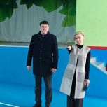 Депутат Госдумы Александр Спиридонов оценил ход строительства нового здания Дома культуры в Обозерском.