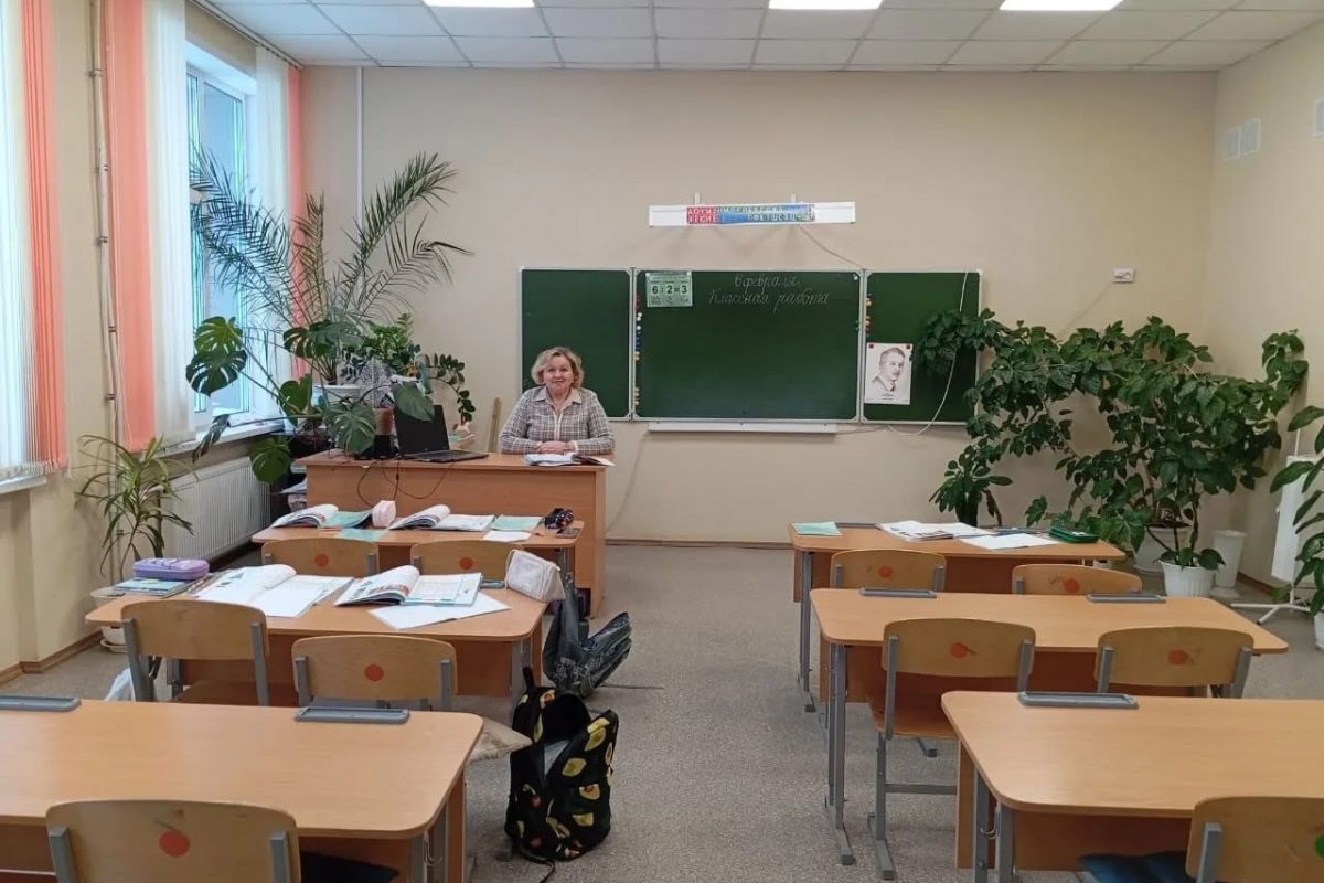 Партдесант «Единой России» проверил эффективность эксплуатации школ после ремонта по проекту «Новая школа»