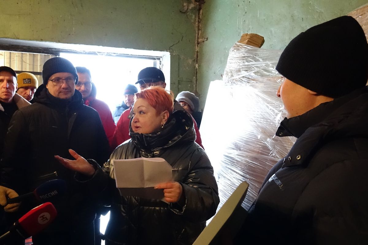 Партийная "Школа ЖКХ" вместе с депутатами оценила электротехническую службу Великого Новгорода