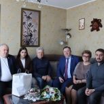 Россошанские единороссы поздравили ветеранов Великой Отечественной войны с праздником