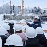 Ученики строительного класса архангельской гимназии №3 посетили стройплощадку