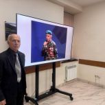 В Штабе общественной поддержки ЕР ветеран с 25-летним стажем рассказал молодежи о защите Родины