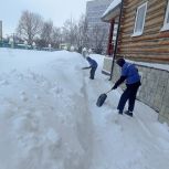 «Снежный десант» «Единой России» продолжает борьбу со снегом в муниципалитетах