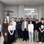 Студенты Севастопольского государственного университета - сторонники «Единой России» побывали на экскурсии в Департаменте экономического развития