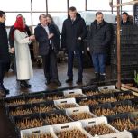 Максим Топилин в Татарстане изучил местное производство и участвовал в открытии дома