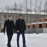 Сергей Бидонько проинспектировал ход ключевых строек и встретился с жителями Алапаевского района