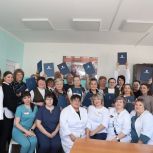 Активистки группы «Мы СВОи» прошли обучение по программе сестринской помощи для волонтёров «Женского движения Единой России»