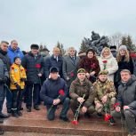 Память, застывшая в камне: у памятника «Круговая оборона» почтили воинов-интернационалистов
