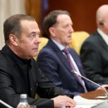 Дмитрий Медведев: «Единая Россия» придаёт большое значение укреплению межпартийных связей с Монгольской народной партией