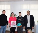 Глава Удмуртии Александр Бречалов исполнил желание юного жителя Лутугино