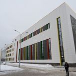 По народной программе «Единой России» в Уфе открыли крупнейшую школу ПФО