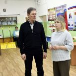 «Единая Россия» помогает в решении школьных вопросов