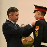 Герои России Дашибал Мункожаргалов и Зоригто Ангархаев вручили награды юнармейцам Бурятии