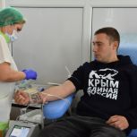 «Единая Россия» провела в Симферополе донорскую акцию в поддержку участников СВО