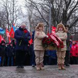 Активисты «Единой России» и «Молодой Гвардии» почтили память воинов-интернационалистов
