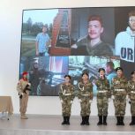«Единая Россия» открыла «Парту Героя» в Нягани