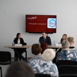 В многопрофильном центре «Сосновый бор» прошел мастер-класс по проекту «Госуслуги для участников СВО»