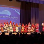 В школе имени Л.Б. Ермина прошел торжественный концерт «Сила в Единстве» для ветеранов боевых действий