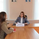 В «Единой России» жителям области помогают в решении социально важных вопросов