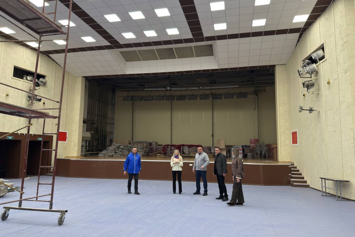 В Марковке по народной программе восстанавливают районный Дом культуры