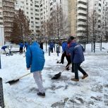 «Единая Россия» и МГЕР помогают жителям  справиться с последствиями снегопадов