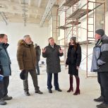 Депутат Владимир Солдатенков провел мониторинг строительства нового корпуса школы №170 в Автозаводском районе