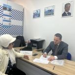 Приём граждан на площадке Штаба общественной поддержки провёл депутат областного парламента Павел Киселёв