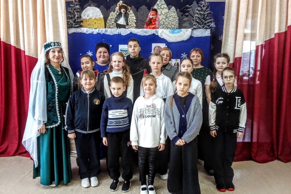 В Майне Ульяновской области единороссы познакомили детей с татарской культурой