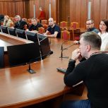 «Единая Россия» организовала встречу участников программы «СВОй бизнес» с депутатами регионального парламента