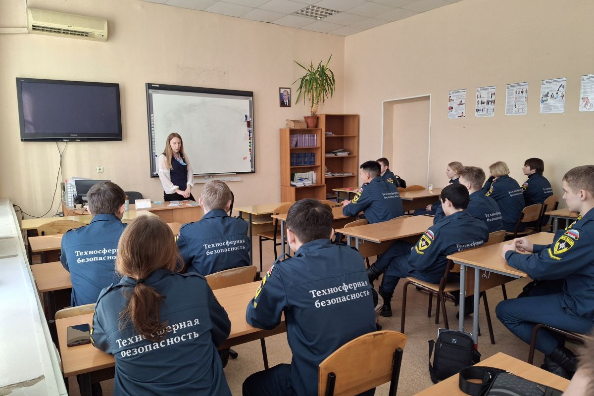 Со студентами провели профориентационную беседу