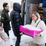 В поддержку тех, кому сейчас трудно: в пункт временного размещения в Ясиноватой доставили адресную гуманитарную помощь
