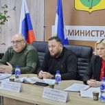 За три года реализации народной программы в Чаплинском округе построено 3 фельдшерско-акушерских пункта, закуплено 9 медавтомобилей и десятки единиц оборудования