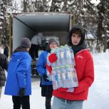 «Единая Россия» привезла 5 тысяч бутылок минеральной воды в госпиталь имени Н.Н. Бурденко