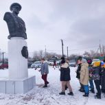 Активисты партпроекта «Выбор сильных» почтили память героев Сталинграда