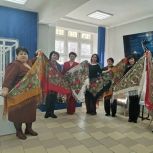 Волгодонские единороссы поддержали этнокультурную акцию «Русский платок»