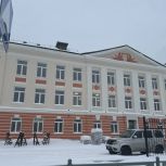 Константин Захаров и Василий Кириченко проинспектировали ход ремонтных работ в школе № 4 Верхнего Тагила
