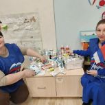 В Саянске секретарь первичного отделения «Единой России» организовала благотворительную акцию «Посылка солдату»