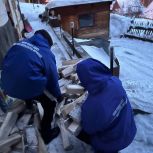Активисты Молодой Гвардии Единой России оказали адресную помощь пожилой жительнице Горно-Алтайска