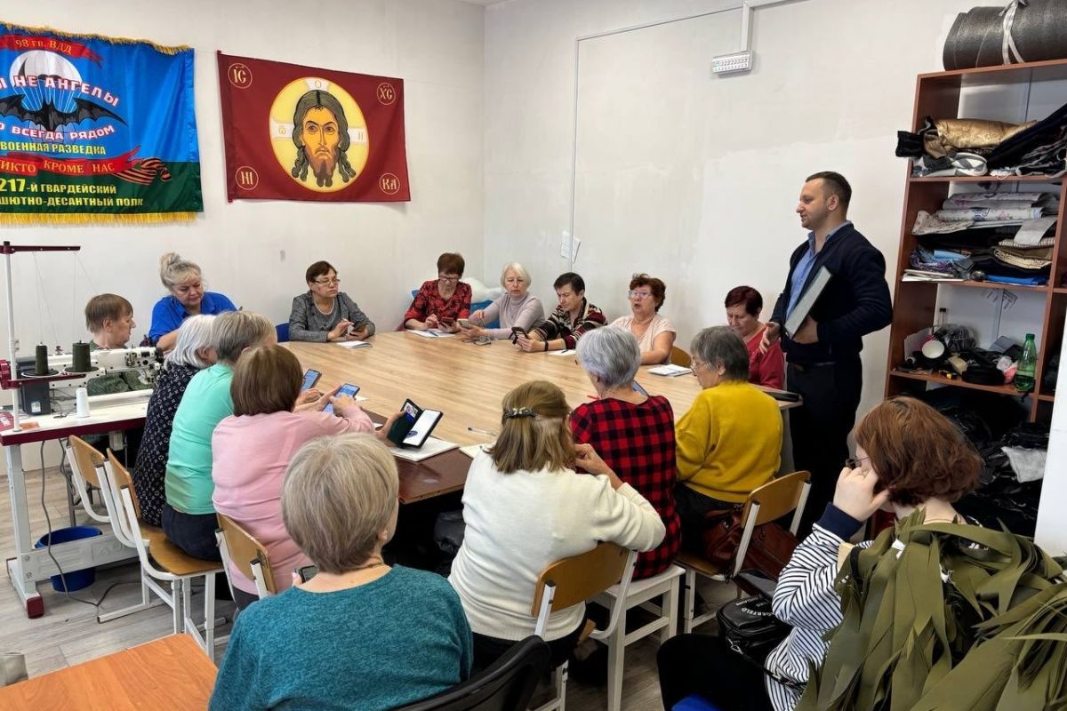 В Красноярском крае «Единая Россия» обучила волонтёров старшего возраста цифровой безопасности