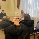 Вопросы ЖКХ, благоустройства и ремонта многоквартирных домов: В «Единой России» работают с обращениями граждан
