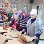 Сила фронта рождается в тылу: члены местного отделения "Единой России" Сысольского района готовят окопные свечи для отправки в зону СВО