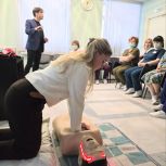 В Мурманске сотрудников роддома обучили первой помощи
