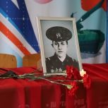 В Беловской школе ЛНР при поддержке «Единой России» установили Парту Героя в честь воина-интернационалиста
