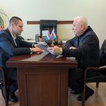 Виктор Якимов взял на контроль ситуацию с благоустройством территории у железнодорожной платформы «Соцгород» в Каменске-Уральском