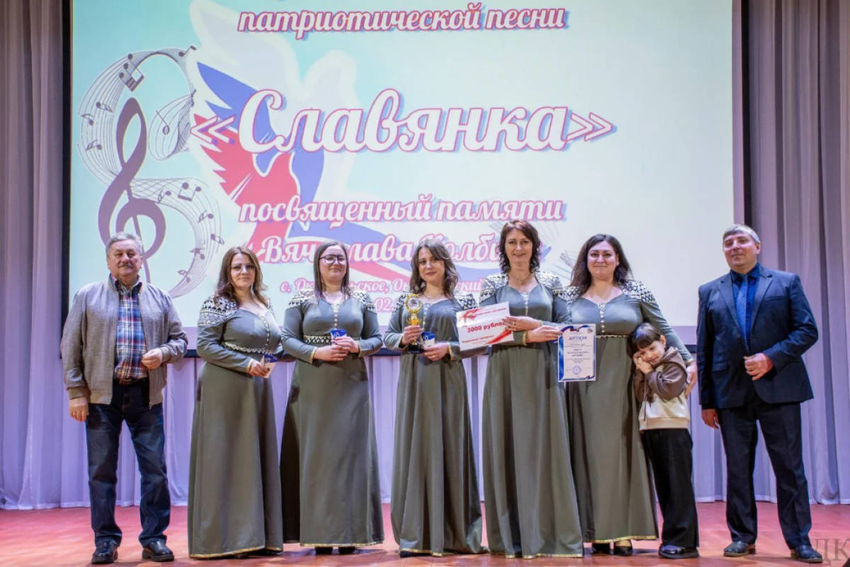 В Октябрьском состоялся XVIII муниципальный фестиваль патриотической песни «Славянка» — праздник памяти, гордости и единения